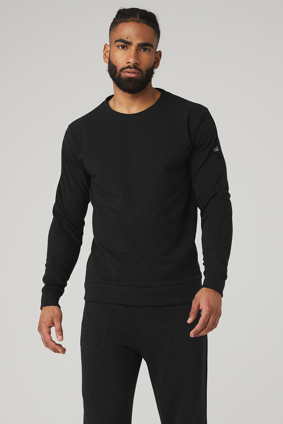 Black Men's Alo Yoga Qualifier Crewneck Sweatshirts | MIS-143870
