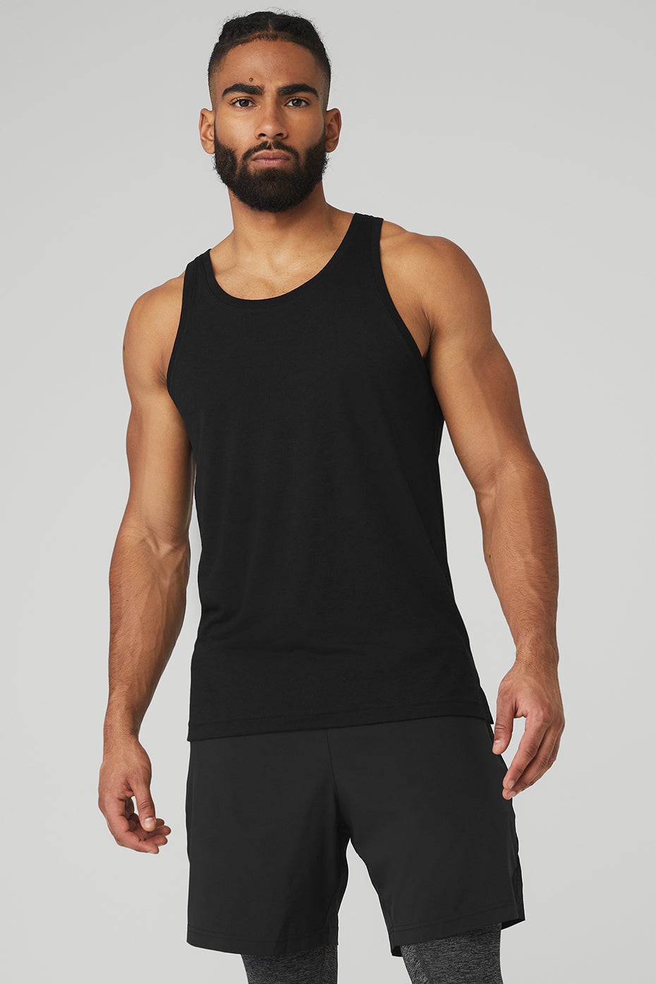 Black Men's Alo Yoga Triumph Tanks | IRV-607952