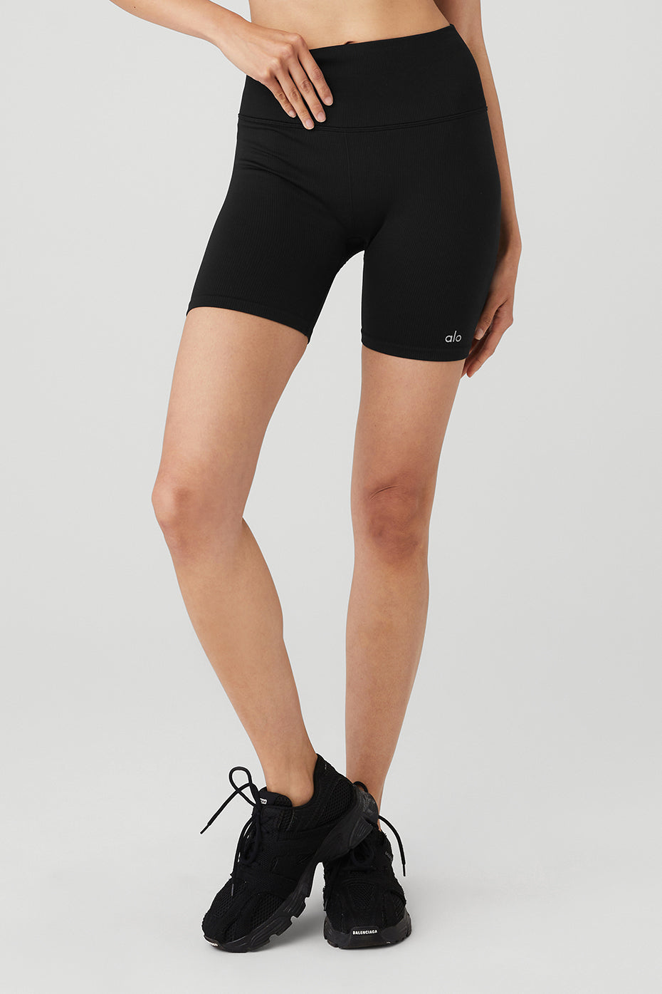 Black Women's Alo Yoga 5" Seamless Ribbed Favorite Shorts | XMG-518043