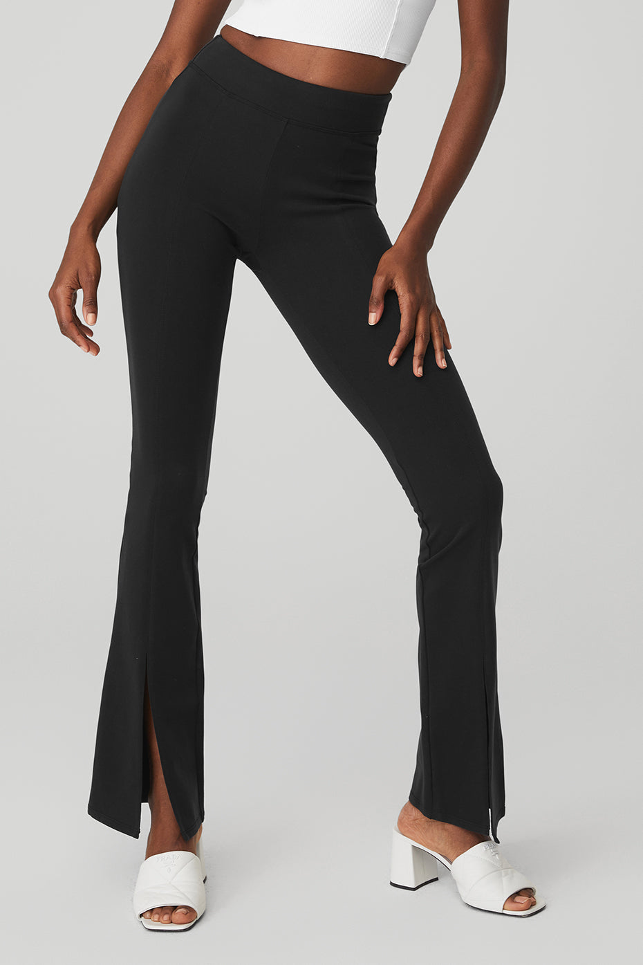 Black Women's Alo Yoga Airbrush 7/8 High Waist Flutter Leggings | DIS-276958