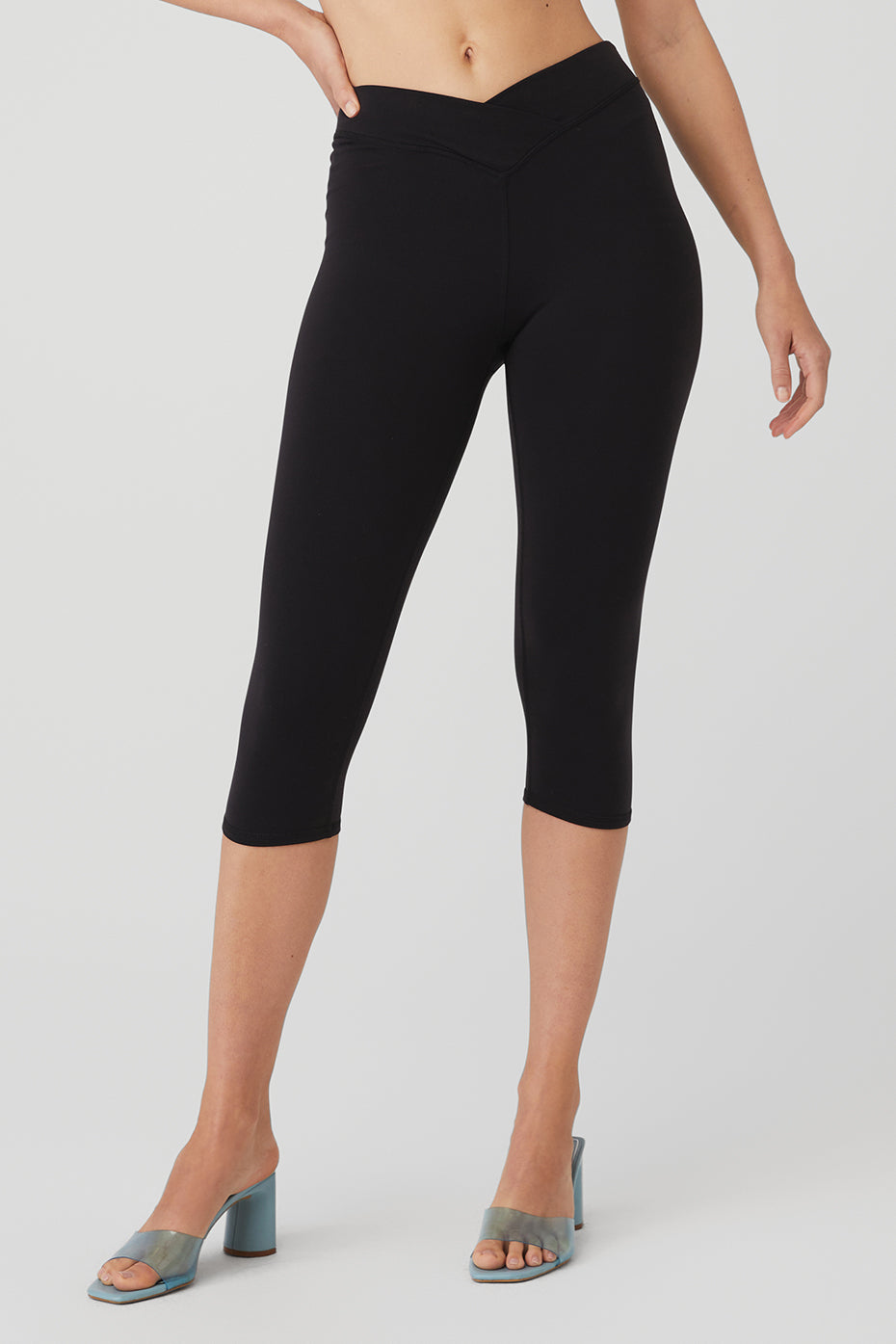 Black Women's Alo Yoga Airbrush V-Cut Defineri Leggings | VJG-064357