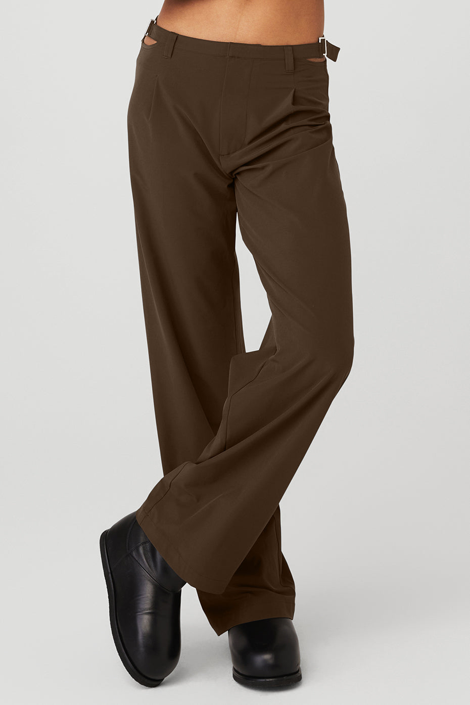 Coffee Women's Alo Yoga Mid-Rise Showdown Trousers | BVW-309512